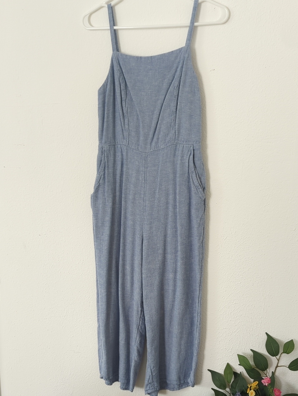 Old Navy Light Blue Linen-Blend Strap Jumpsuit